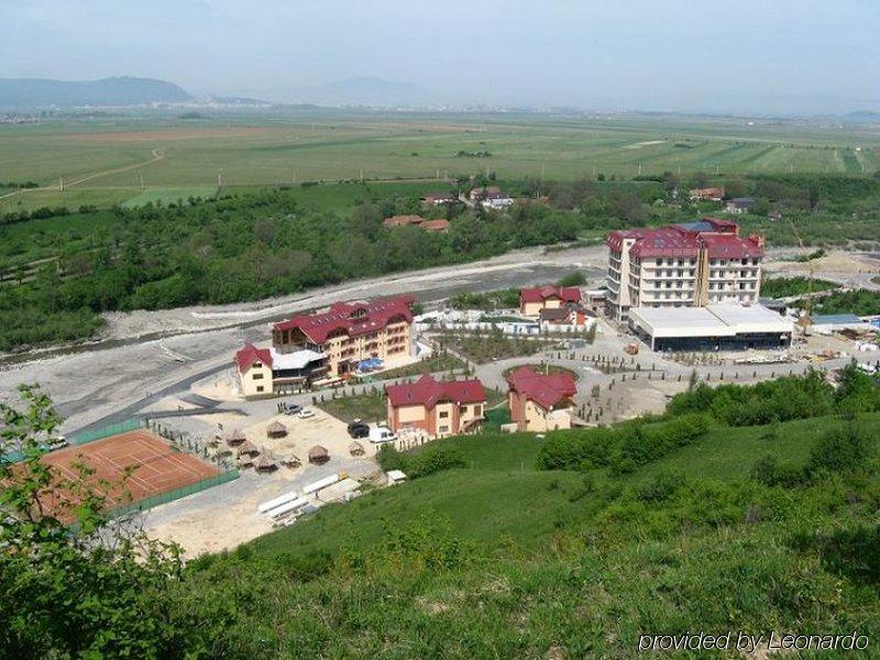 Grand Hotel Perla Ciucasului Tărlungeni Buitenkant foto