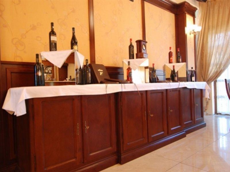 Grand Hotel Perla Ciucasului Tărlungeni Buitenkant foto