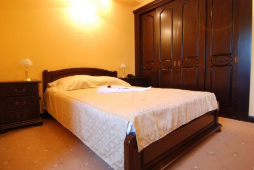 Grand Hotel Perla Ciucasului Tărlungeni Buitenkant foto