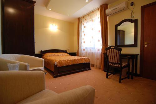 Grand Hotel Perla Ciucasului Tărlungeni Buitenkant foto
